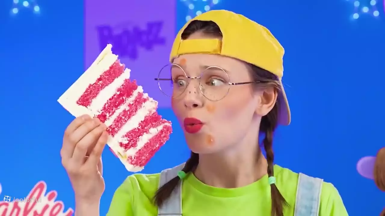 چالش خوراکی های قالبی و ژله‌ای؛ خوراکی های پرنسسی بنفش و صورتی