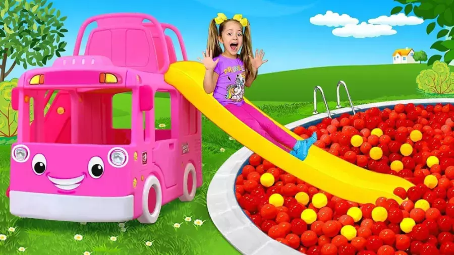 برنامه کودک ساشا و آنیتا جدید | ساشا و آنیتا بازی | بازی با سرسره و توپ های رنگی