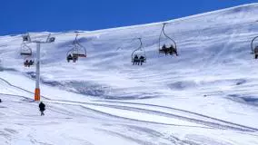 بارش شدید برف در ایستگاه هفت توچال