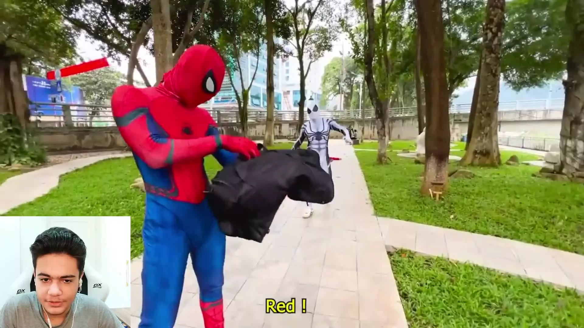 مرد عنکبوتی در پارک بازی؛ برنامه کودک جذاب