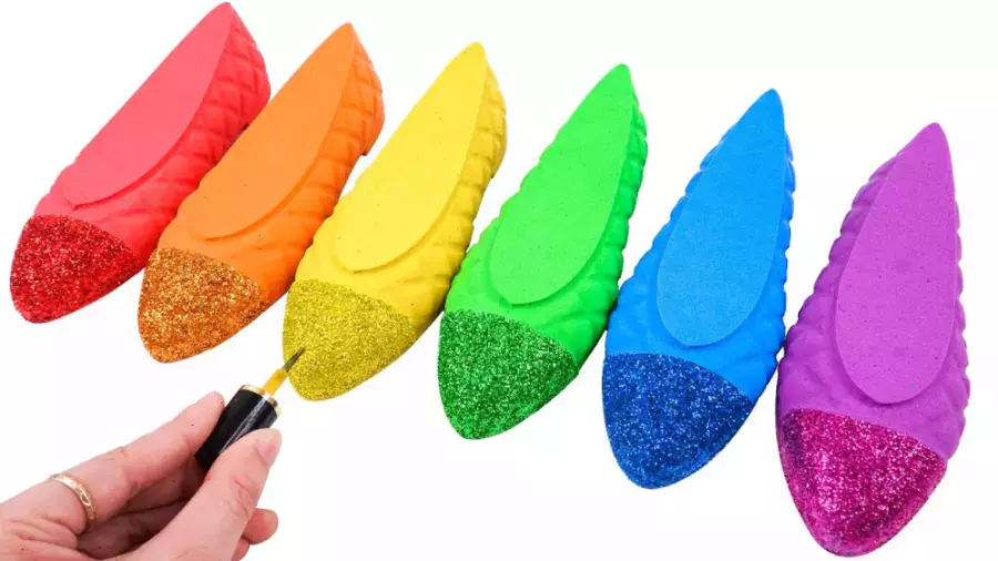 چالش اسمر کودکانه | نحوه ساخت کفش های رنگین کمان برای نقاشی