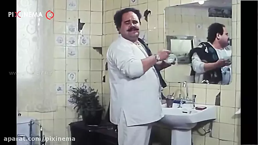 سکانس فیلم اجاره نشین ها | ترکیدن لوله مقابل اکبر عبدی