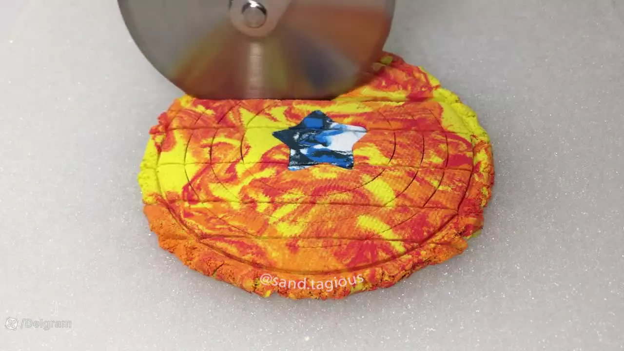 شن بازی برای کودکان | بازی با شن های جنبشی | شن بازی اسمر رنگارنگ