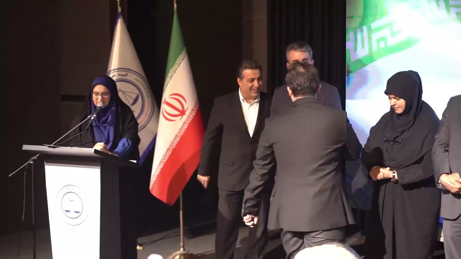 تجلیل از سیدعلیرضاقاسمی پطرودی ریاست آموزش و پژوهش حقوق ورزشی مازندران