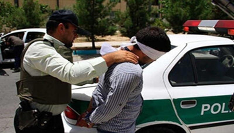لحظه دستگیری سارق زورگیر خیابان پیروزی! ۶ اسفند ۱۴۰۳