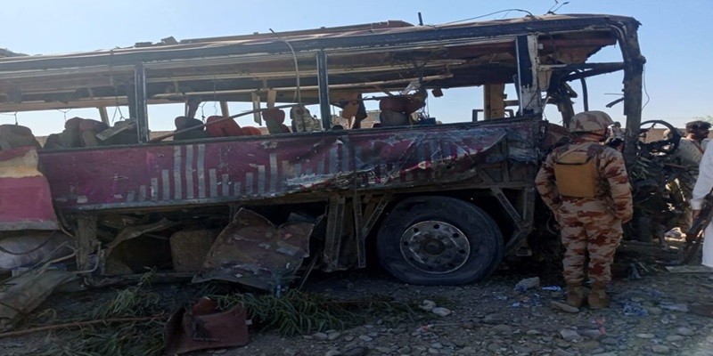 ۵ کشته در انفجار هولناک بمب کنار جادهای در بلوچستان پاکستان! ۲۶ اسفند ۱۴۰۳