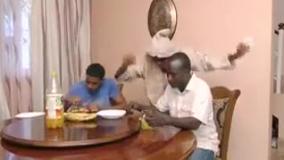 عاقبت نگفتن بسم الله الرحمن الرحیم  سر سفره