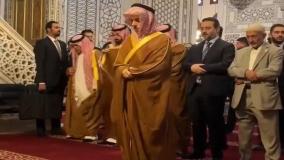 حرکت نمادین یا پیام سیاسی؟ پیش‌نمازی بن‌فرحان در قلب دمشق جنجالی شد| 10 خرداد 1404