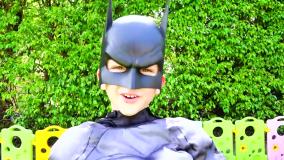 برنامه کودک ولاد و نیکیتا | Vlad and Niki | ولاد و نیکیتا و ماشین صورتی قهرمان ها!