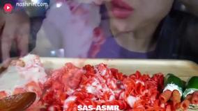 چالش غذا خوری ساس اسمر با موضوع اسمر خرچنگ بزرگ با پنیر