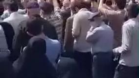 پیرمردایی که تو مسجد نشسته نماز میخونن موقع جنگ