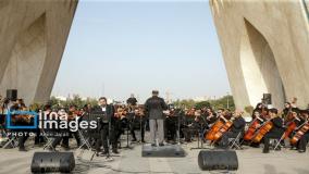 طنین "نام جاوید وطن" در آزادی؛ اجرای تاریخی ارکستر سمفونیک ایران | 5 تیر 1404