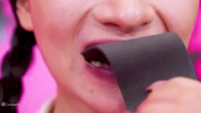 چالش غذای خنده دار خوردن خوراکی های کوچک بزرگ | چالش خوراکی دو نفره سرگرمی