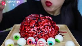 چالش غذاخوری ساس اسمر - اسمر کیک به شکل مغز