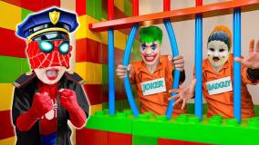 نبرد مرد عنکبوتی - برنامه کودک جذاب اسپایدرمن