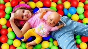 کارتون دخترانه نی نی کوچولو : مایا و لینا : آموزش لباس پوشیدن و بازی کودکانه