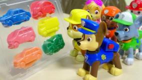 سگهای نگهبان - سگهای نگهبان و ماشین بازی خمیری