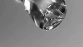 چروک‌ها را جدی بگیرید | سرم تخصصی ضدچروک آردن با جذب سریع و اثر لیفتینگ