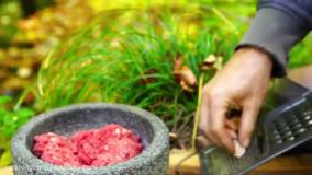 آشپزی در جنگل_لذت درست کردن کباب کوبیده زغالی در طبیعت