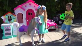 ماجراهای دیانا و روما - اسب های عروسکی پرنسس دیانا