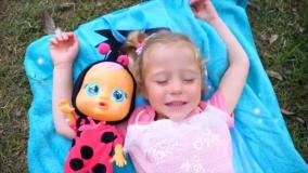 برنامه کودک ناستیا - ناستیا و نینی کوچولو - بازی با عروسک نی نی