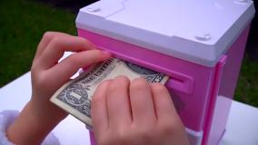 ماجراهای ناستیا و بابایی - قسمت 184 - پرنسس ناستیا در سالن زیبایی کوچولوها