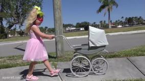 دیانا و عروسکش به گردش میروند :: ماجراهای دیانا و روما :: دیانا شو