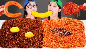 چالش غذایی دونا | چالش مرغ سوخاری و نودل تند! | چالش خوردن | چالش غذا