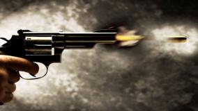شلیک وحشتناک در خروجی پاساژ! لحظه تیراندازی به پاهای یک شهروند | 10 مرداد 1404