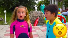 اسباب بازی ها و خانواده مهربان - ساشا و مکس در پارک آبی