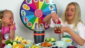 چالش اسموتی میوه‌ها و سبزیجات خوشمزه گابی و الکس | برای کودکان