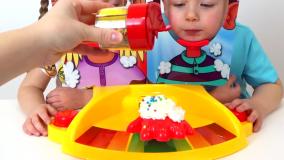 گابی و الکس درحال بازی کردن - یک بازی جالب و خنده دار برای بچه ها