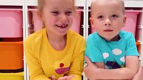 برنامه کودک جدید - گابی و الکس در حال آوازخوانی.