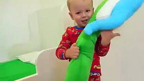 کارتون جدید روال صبح و قبل از خواب گابی و الکس وانمود می کنند که کامپایل ویدیویی