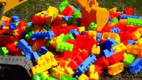 برنامه کودک ماشینی - پل سازی روی گودال - ماشین بازی کودکانه