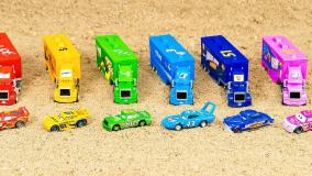 ماشین بازی کودکانه ، بازی با اسباب بازی ماشین ها - برنامه کودک ماشین ها