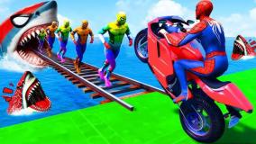 مرد عنکبوتی - موتورسواری ابرقهرمانان - نبرد مرد عنکبوتی - اسپایدرمن جدید