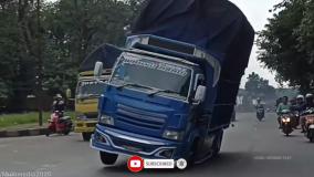 بازی بچه ها با ماشین اسباب بازی | کارتون ماشینی