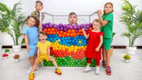 برنامه کودک سرگرمی ، چالش مکعب وانیا مانیا برای نجات پدر ، بانوان کودک