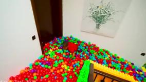 وانیا مانیا بازی با توپ های رنگی / برنامه کودک سرگرمی / بانوان کودک