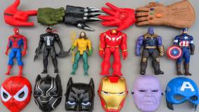 انواع اسلحه و فیگور و نقاب و ابزار های ابر قهرمانان ،مرد عنکبوتی ،هالک ،مرد آهنی