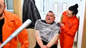 ابرقهرمانان در واقعیت ، کمک کردن مادر به ابرقهرمانان ، مرد عنکبوتی ، هالک