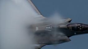 آیا جنگنده J-20 چینی توان مقابله با F-22 & F-35 آمریکایی را دارد؟ ببینید