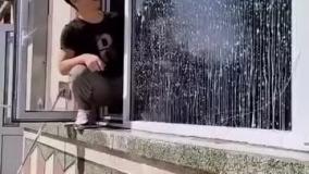 شیشه پاک کن مغناطیسی