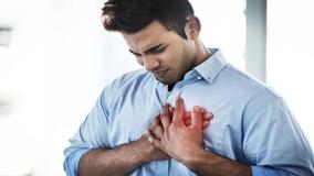 سکته ناگهانی در شلوغ‌ترین نقطه شهر | مرگ دردناک یک مرد جلوی چشم مردم | 16 مرداد 1404