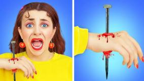 چالش غذای خنده دار دونا غذای شکلاتی و واقعی | چالش خوراکی دو نفره بانوان سرگرمی