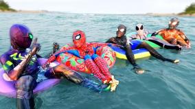 کارتون نبرد مرد عنکبوتی و اسپایدرمن | spiderman | نبرد جدید در جنگل!