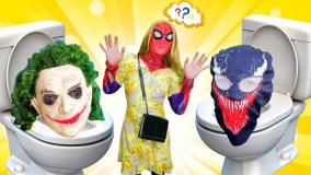 کارتون نبرد مرد عنکبوتی و اسپایدرمن | spiderman | فوتبال بازی کردن مرد عنکبوتی!