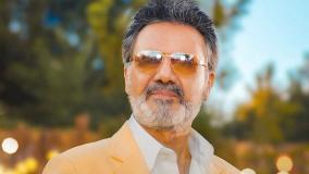 همخوانی مردم با ترانه معین در کنسرت خیابانی اصفهان