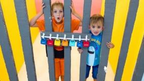 ولاد و نیکی/ولاد و نیکیتا/قسمت 120 - بازی جدید حل کردن معما برای فرار از اتاق